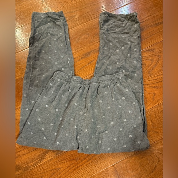 Old Navy Gray Snowflake Lounge Pants with Pockets size M - Picture 3 of 7